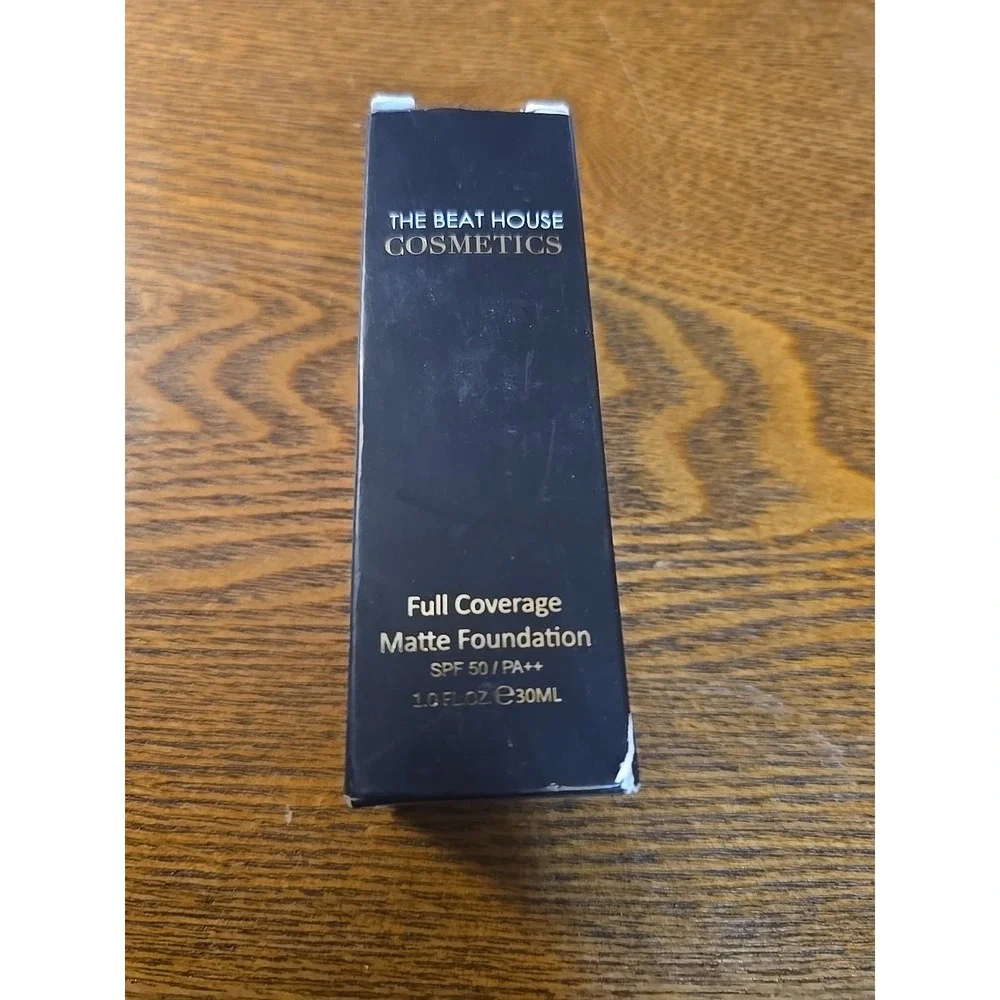 The Beat House Cosmetics  Full Coverage  Matte‎ Foundation Peacan Tan